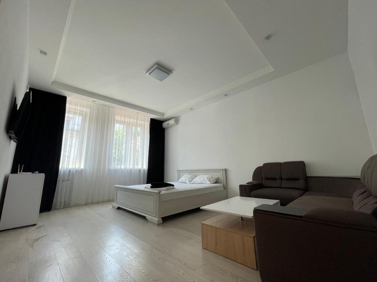 VIP apartment Karl Marks Avenue Kryvyj Rih Exteriör bild